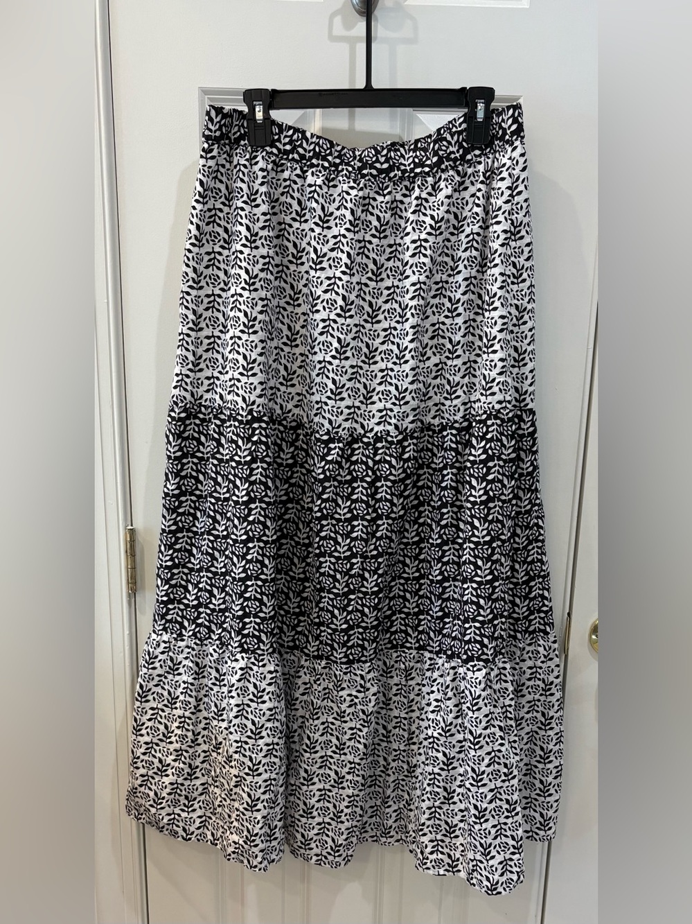 NWT LOFT Maxi Skirt, 100% cotton, L 🖤🤍